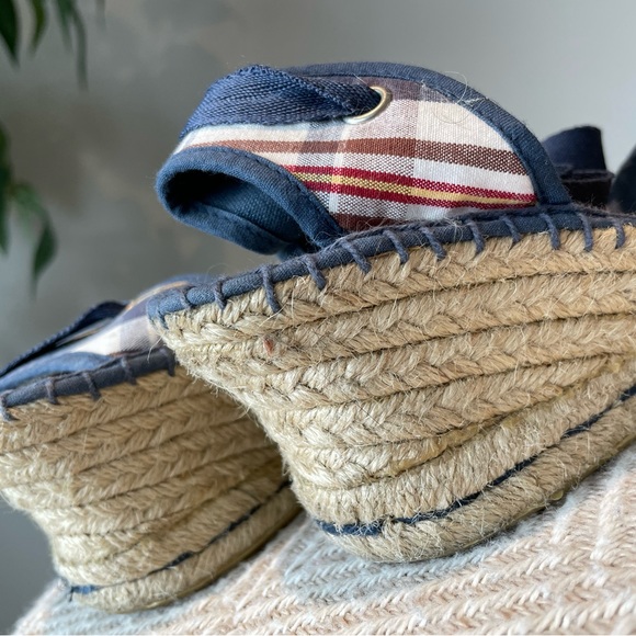 ROXY Plaid Fabric Espadrilles. Lace tie up. Size 6.5. - Picture 5 of 9